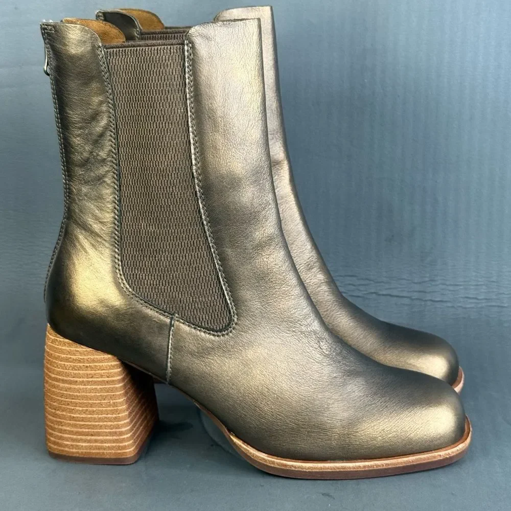 Kork-Ease Arline Chelsea boot metallic bronze leather women’s size 10